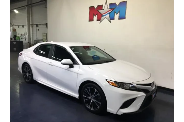 $14989 : Toyota Camry 2019 SE 4dr Sed image 2