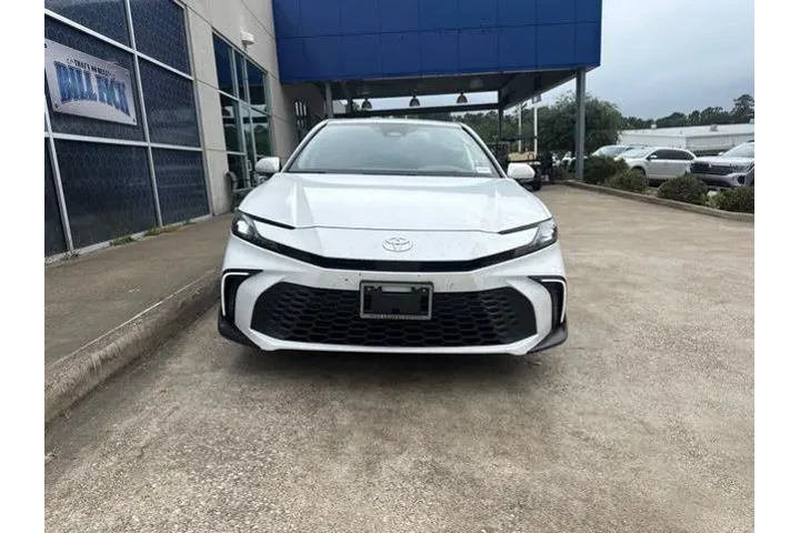 $32988 : Toyota Camry 2026 SE 4dr Sed image 3