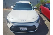 $27491 : Kia Niro 2024 EX 4dr Crossov thumbnail