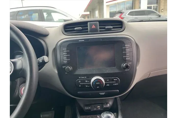 $12433 : Kia Soul 2018 4dr Crossover image 7