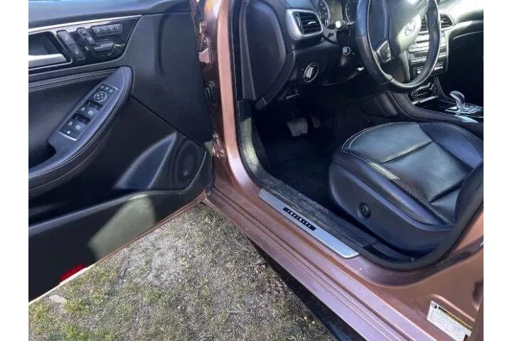 $15995 : 2017 QX30 Premium image 6