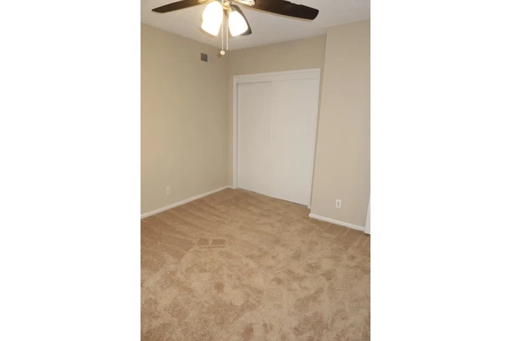 $1500 : 1 bedroom unit in Gardena image 6