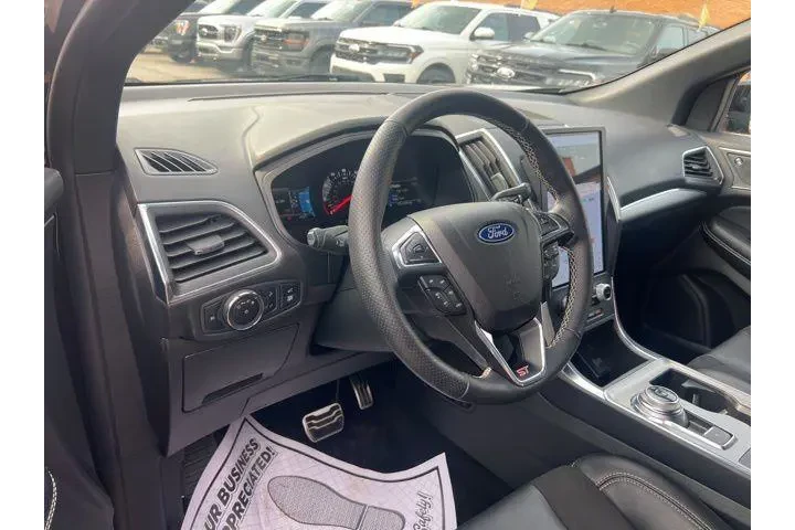 $30945 : Ford Edge 2023 AWD ST 4dr Cr image 7