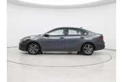 $17998 : Kia Forte 2023 LXS 4dr Sedan thumbnail