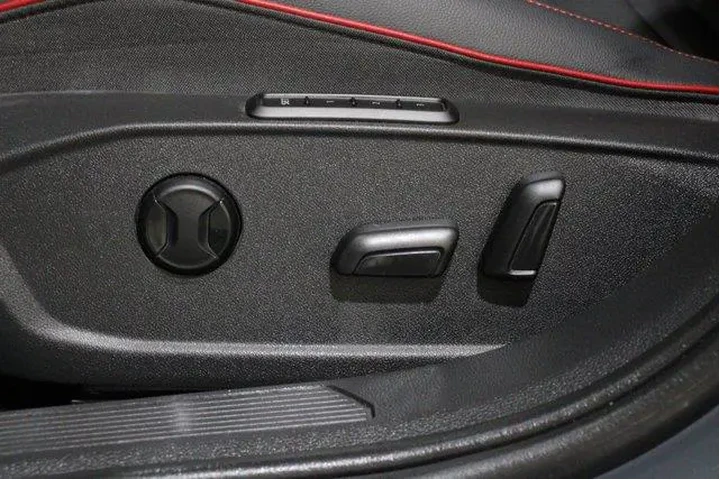 $36998 : Volkswagen Golf GTI 2024 380 image 4