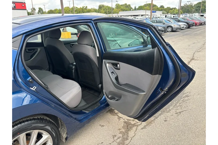 $8980 : 2016 Elantra 4dr Sdn Auto SE image 10