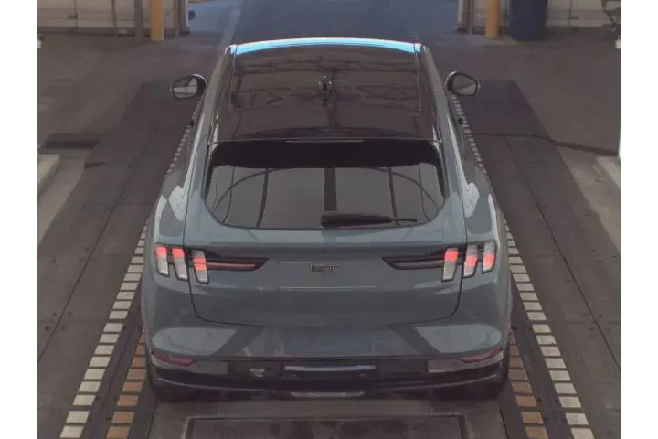 $30999 : Ford Mustang Mach-E 2023 AWD image 6