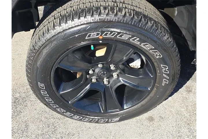 $28990 : Ram 1500 2022 4x2 Lone Star image 6