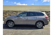 $7600 : Nissan Pathfinder 2013 4x4 S thumbnail