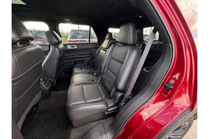 $10999 : 2014 Explorer Sport 4WD image 9