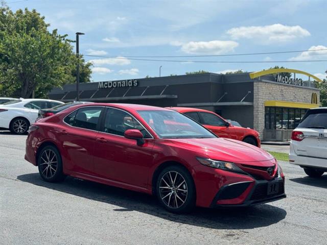 $18495 : 2021 Camry SE image 5