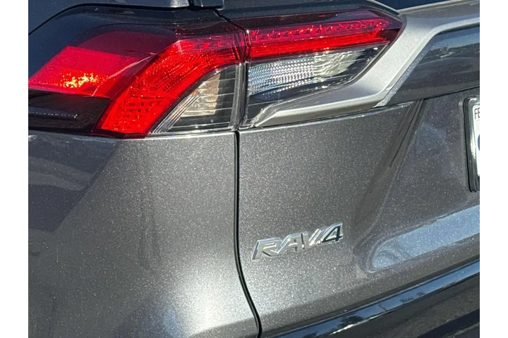 $32860 : Toyota RAV4 Hybrid 2022 AWD image 7