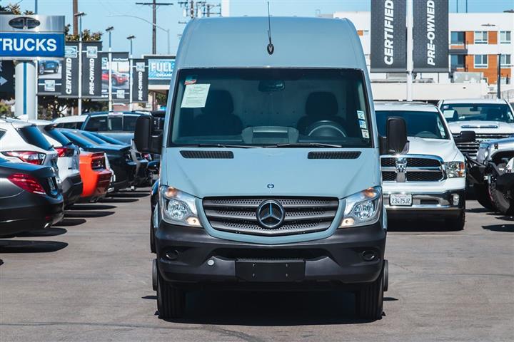 2015 Sprinter Cargo Vans RWD image 3