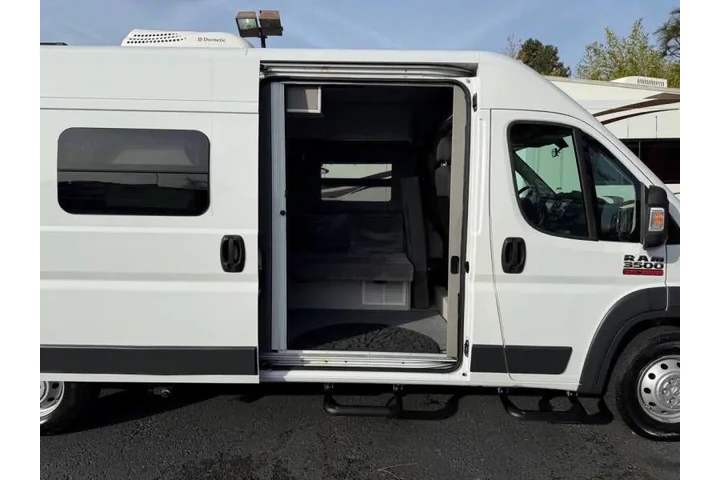 $46000 : 2016 Sportsmobile class B image 5