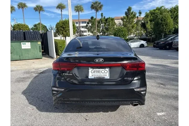 $10770 : Kia Forte 2020 FE 4dr Sedan image 3