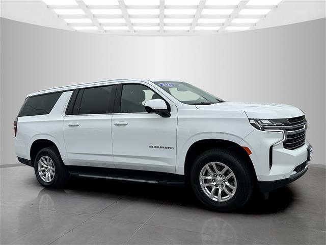 $46170 : Pre-Owned 2022 Suburban LT image 3