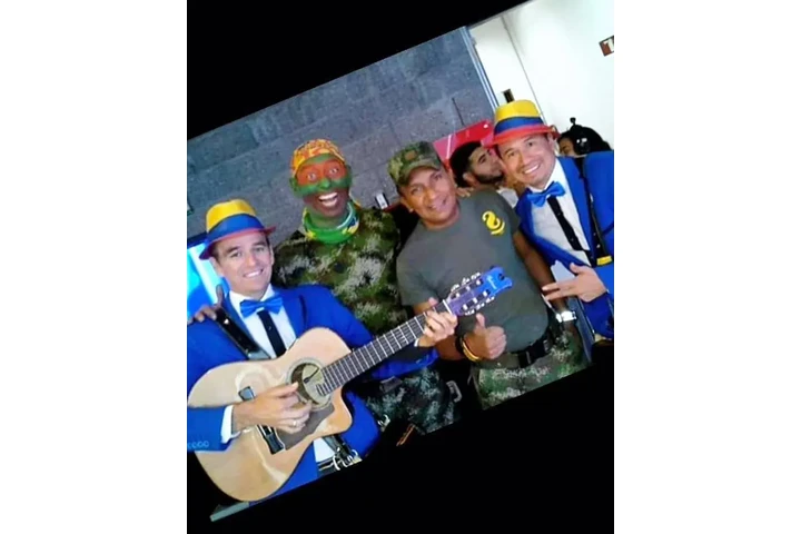 Trova Los Mejores Trovadores image 3