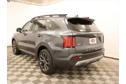 $28515 : Kia Sorento 2021 AWD SX 4dr thumbnail