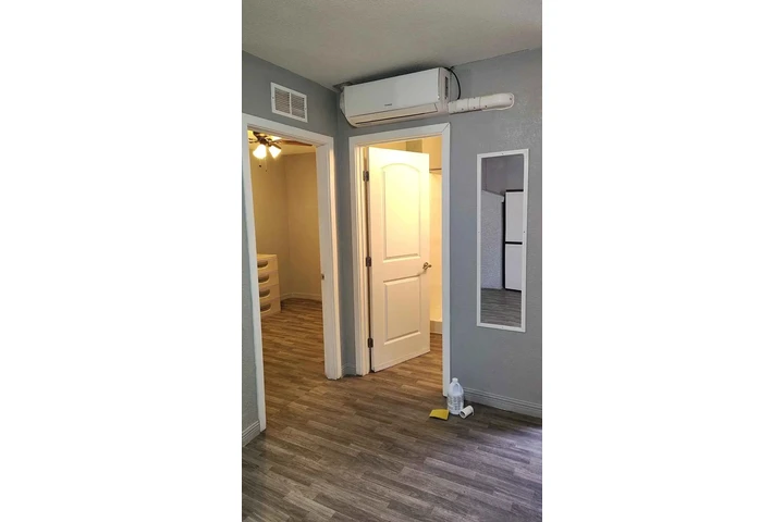 $1100 : Renta departamento image 2