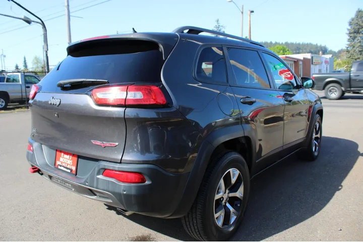 $11495 : 2015 Cherokee 4WD 4dr Trailha image 7