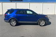 $13500 : 2013 Explorer XLT thumbnail