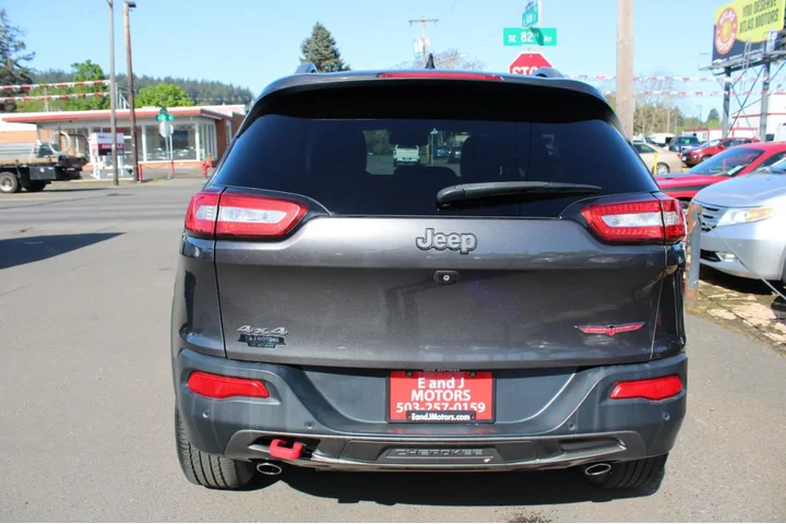 $11495 : 2015 Cherokee 4WD 4dr Trailha image 6
