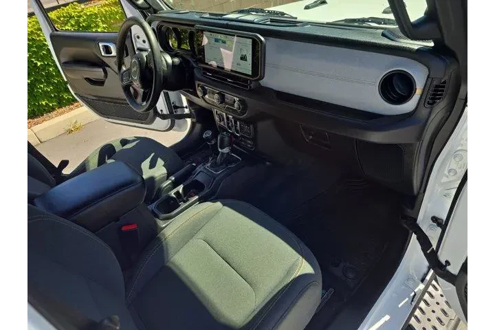 $31995 : Jeep Wrangler 2024 4x4 Sport image 9