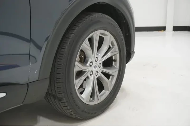 $27995 : Ford Explorer 2022 XLT 4dr S image 5