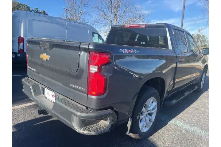 $33395 : Chevrolet Silverado 1500 202 image 3