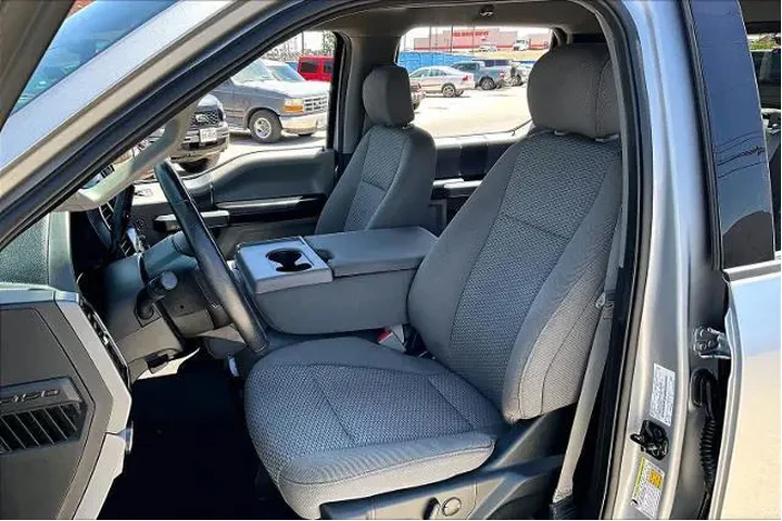 $29771 : Ford F-150 2020 4x2 XL 4dr S image 8