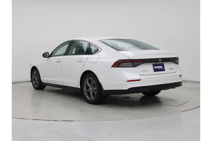 $32998 : Honda Accord Hybrid 2024 EX- image 2