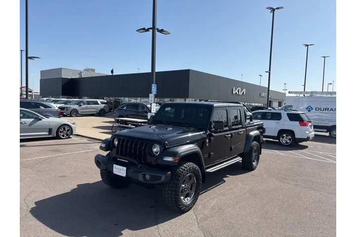 $26999 : 2020 Gladiator Sport image 1