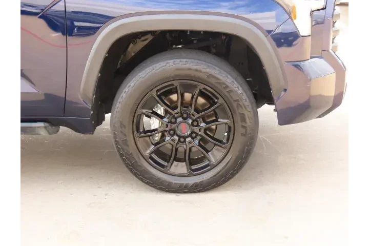 $37999 : Toyota Tundra 2023 4x4 SR5 4 image 9