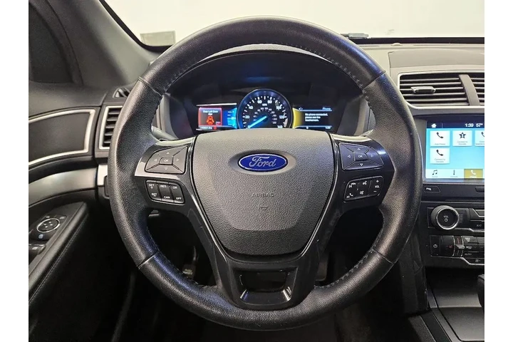 $19998 : Ford Explorer 2017 XLT 4dr S image 10