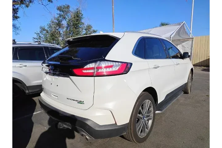 $20523 : Ford Edge 2020 Titanium 4dr image 3
