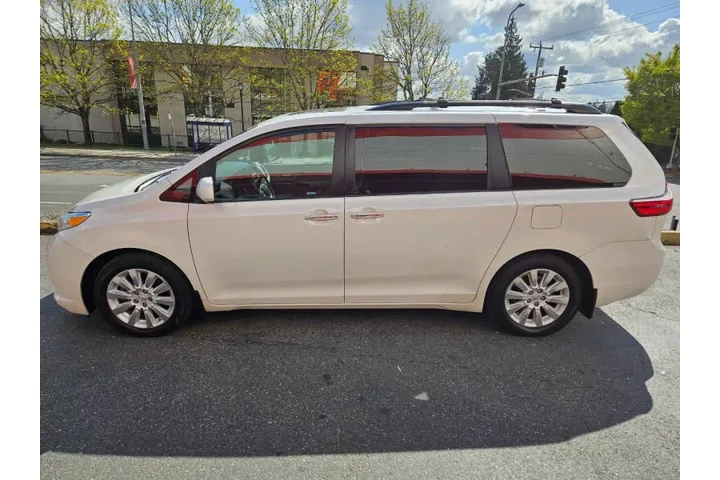 $18999 : 2015 Sienna XLE Premium 7-Pas image 5