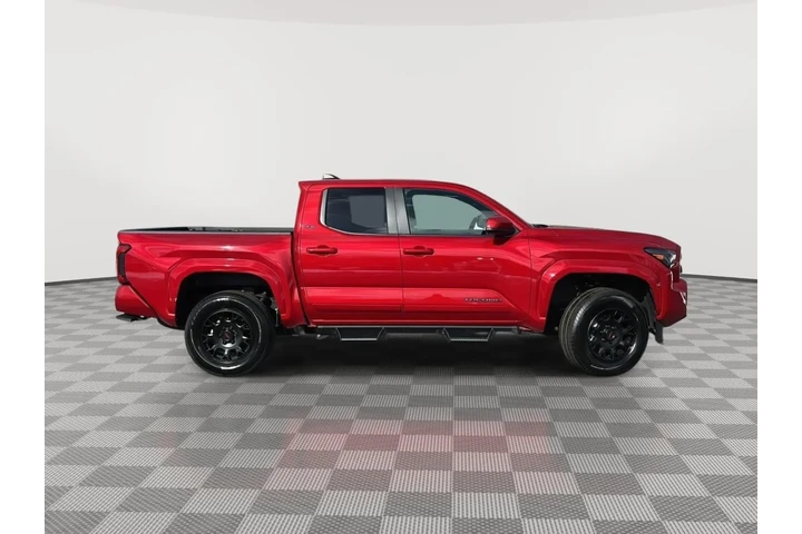 $40233 : Gold Certified 2024 Tacoma SR5 image 6