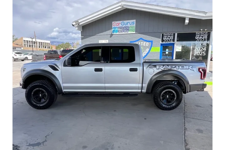 2017 F-150 Raptor SuperCrew 4 image 8
