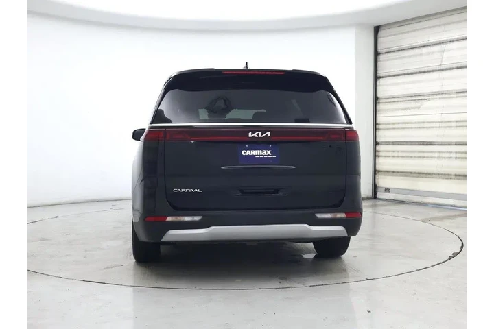 $30998 : Kia Carnival 2024 LX 4dr Min image 6