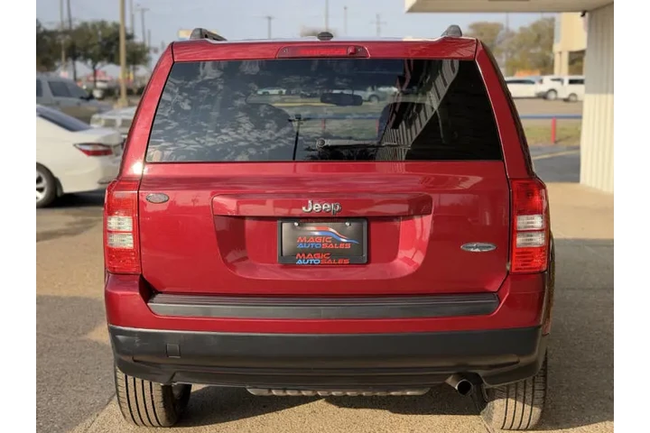 $11999 : 2014 Patriot High Altitude Ed image 8