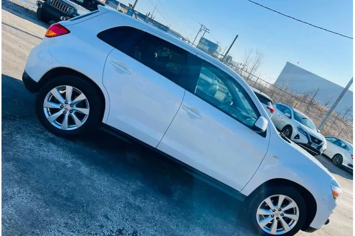 $8499 : 2015 Outlander Sport ES image 3