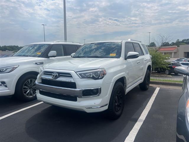 $41990 : PRE-OWNED 2021 TOYOTA 4RUNNER image 5