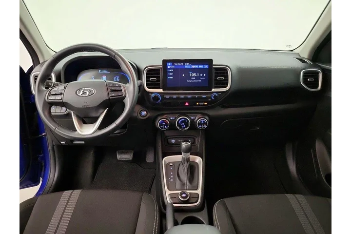 $20998 : Hyundai VENUE 2024 SEL 4dr C image 9