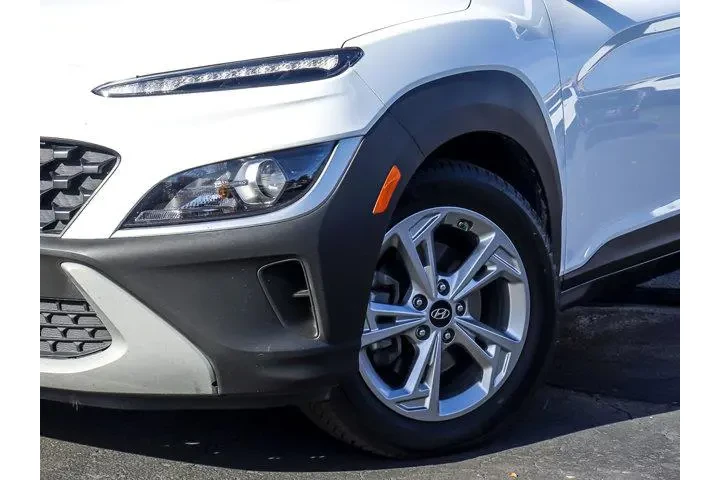 $19880 : Hyundai KONA 2023 AWD SEL 4d image 3