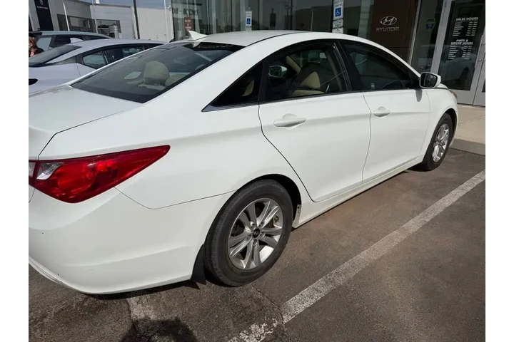 $6866 : Hyundai SONATA 2012 GLS 4dr image 4