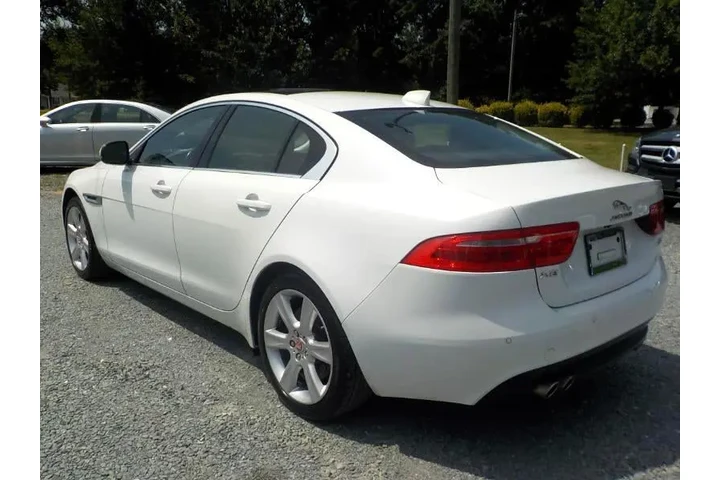 $10712 : 2017 XE 20d Prestige AWD image 3