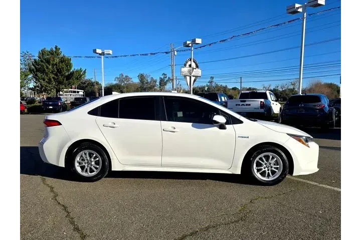 $17900 : Toyota Corolla Hybrid 2021 L image 7