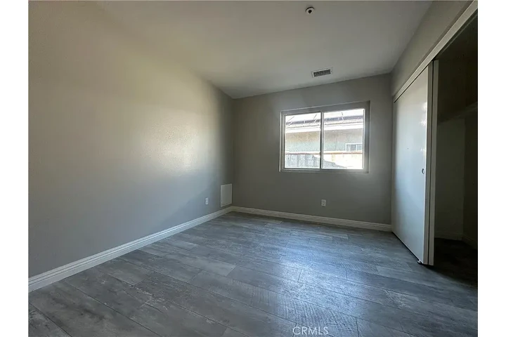 $1500 : Beautifully updated 3-bed, 2-b image 6