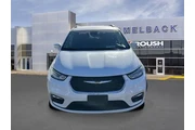 $23395 : Chrysler Pacifica 2021 Touri thumbnail