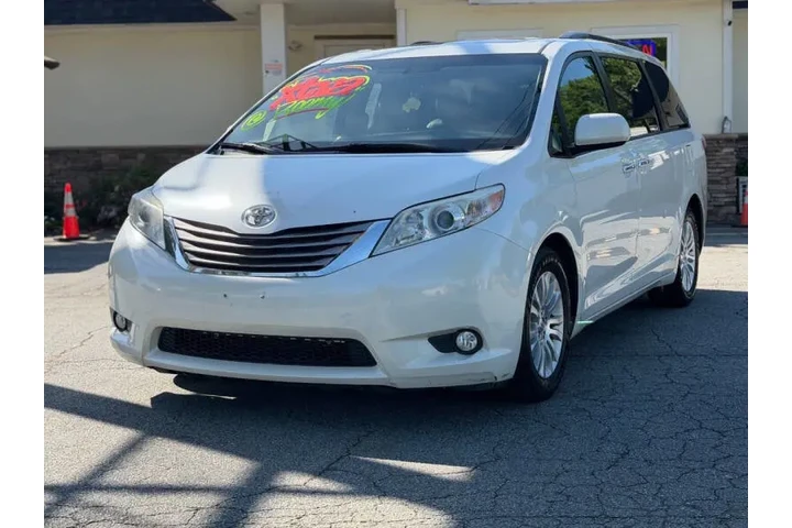 $18900 : 2016 Sienna XLE 7-Passenger A image 3